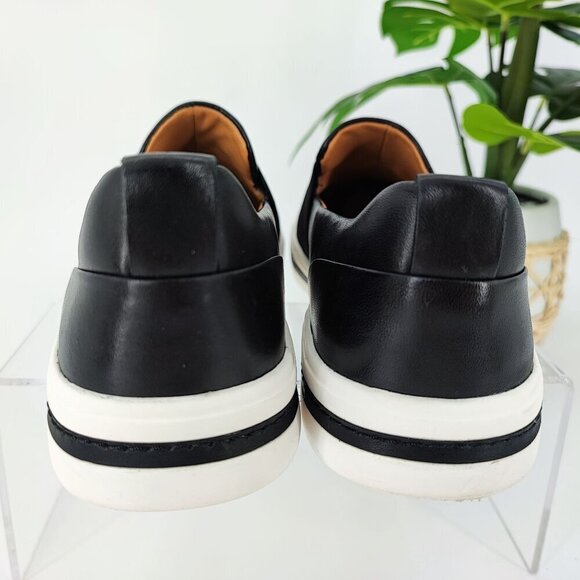 Clark’s Women's Unstructured Black Leather Slip on shoes Loafers Size 7M - Picture 3 of 7